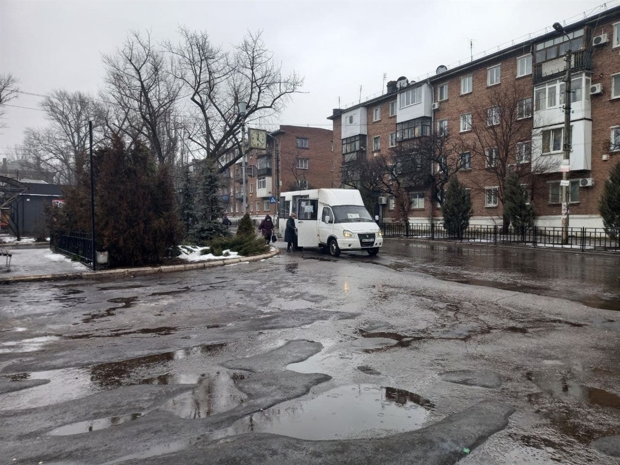 Місце висадки пасажирів маршрутного таксі №19