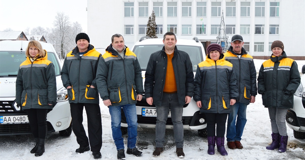 Четвертий рік на Чернігівщині у селах працює пересувна пошта. Що поштовики про себе розповідають