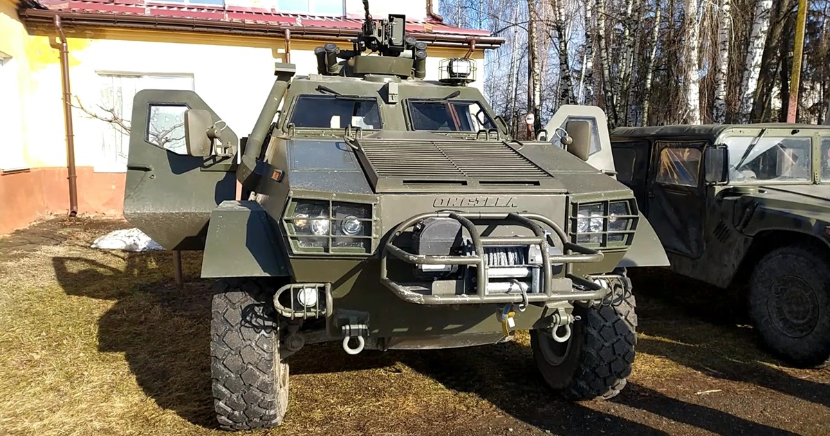 Зенітка, безпілотник та хаммер. Що побачили учні Менської школи імені Шевченка