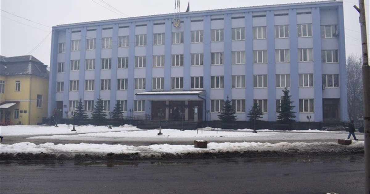 Рахівщина сьогодні: адреси захисних споруд та гарячі лінії для біженців