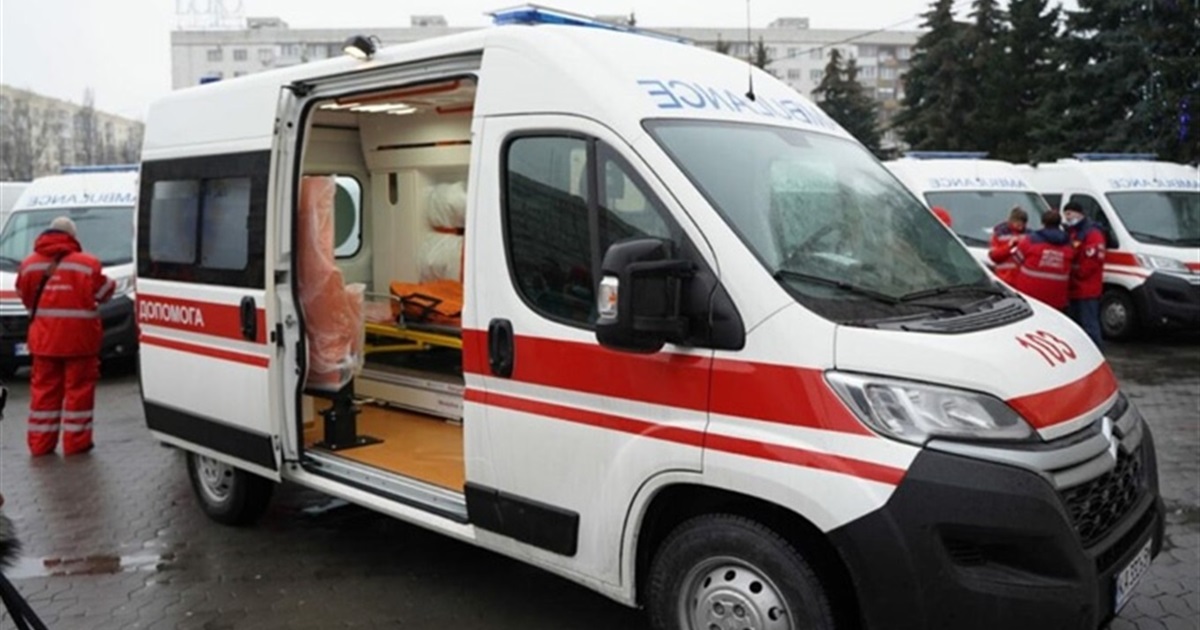 Як працює екстрена допомога в умовах війни: усіх пацієнтів госпіталізують в Переяславську лікарню