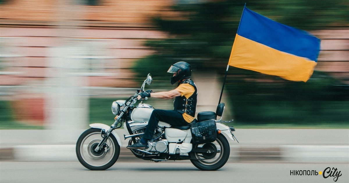 В період війни значно зросла самооцінка населення України: результати опитування українців