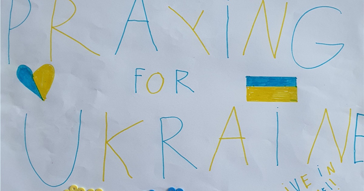 Учні міжнародного французького ліцею в Дубаї підтримали Україну