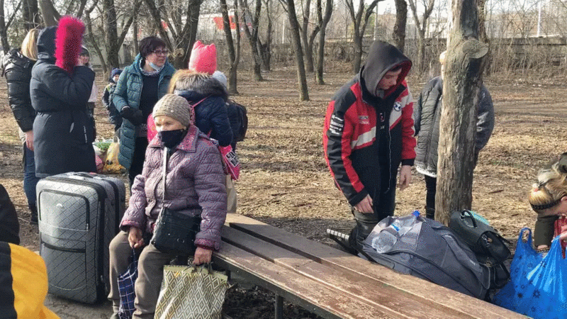 Як приймають переселенців в Кураховому та яку допомогу можна отримати