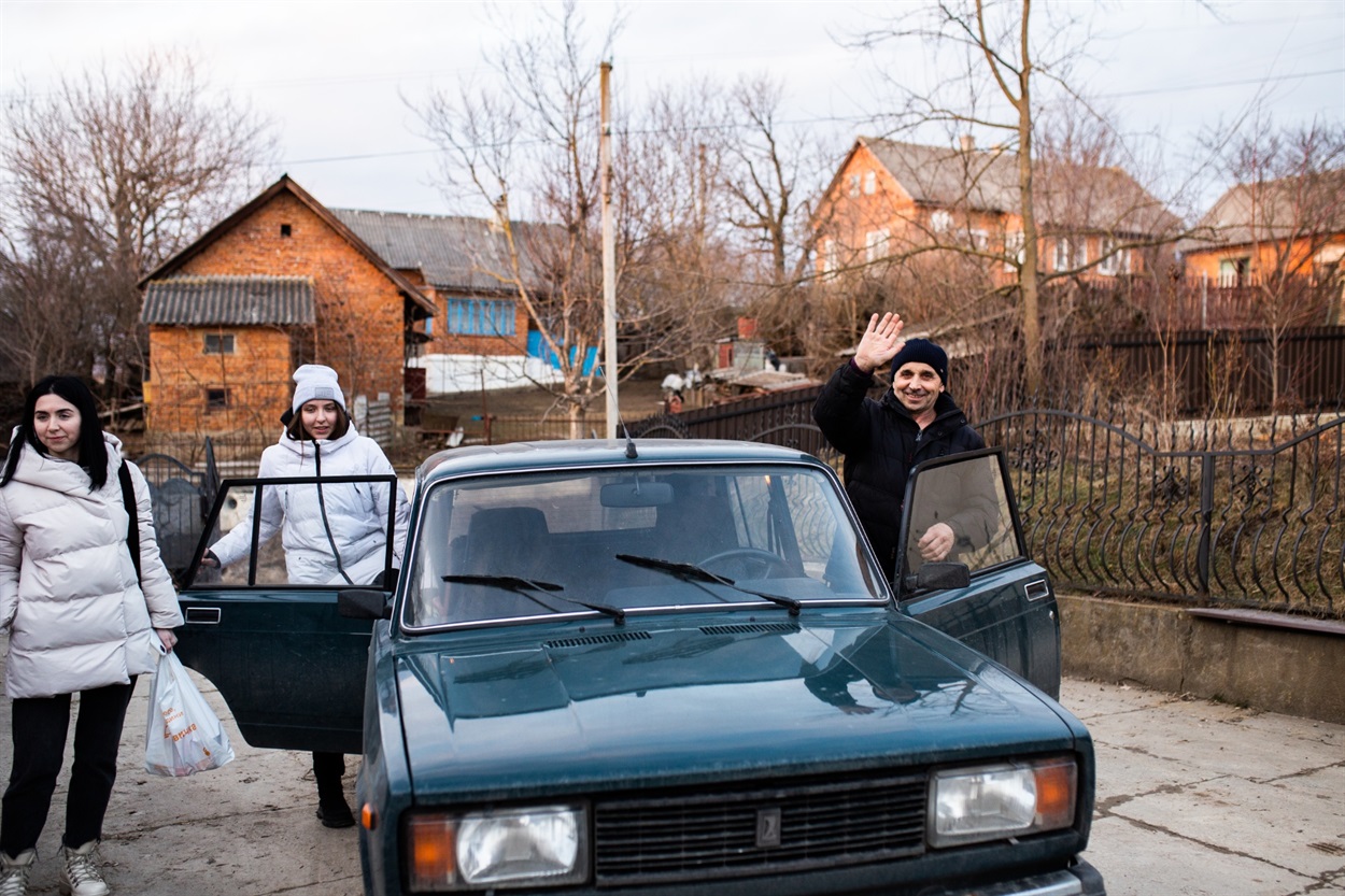 Сім'я, яка приїхала з Сєвєродонецька на Тернопільщину