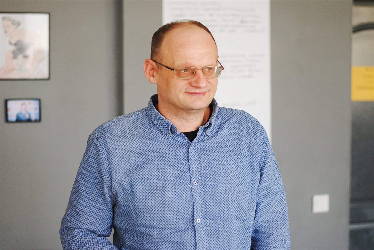 За мирних часів Андрій Марусов очолював громадське об'єднання “Архі-Місто”.
