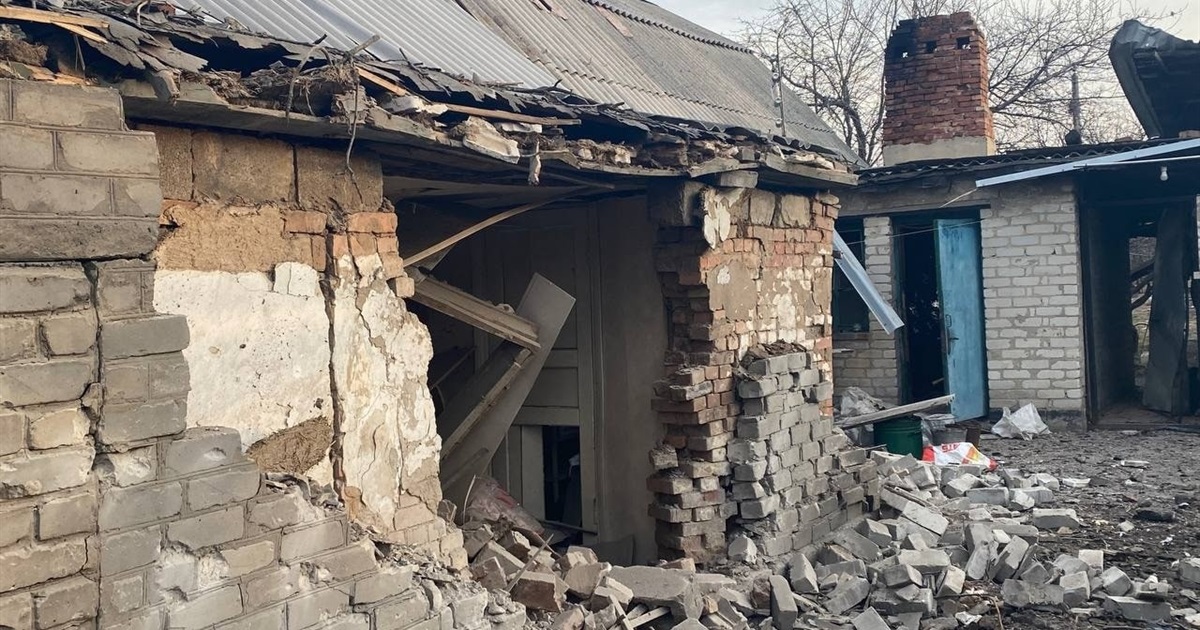 Мар'їнку та Новомихайлівку обстріляли ракетами та артилерією
