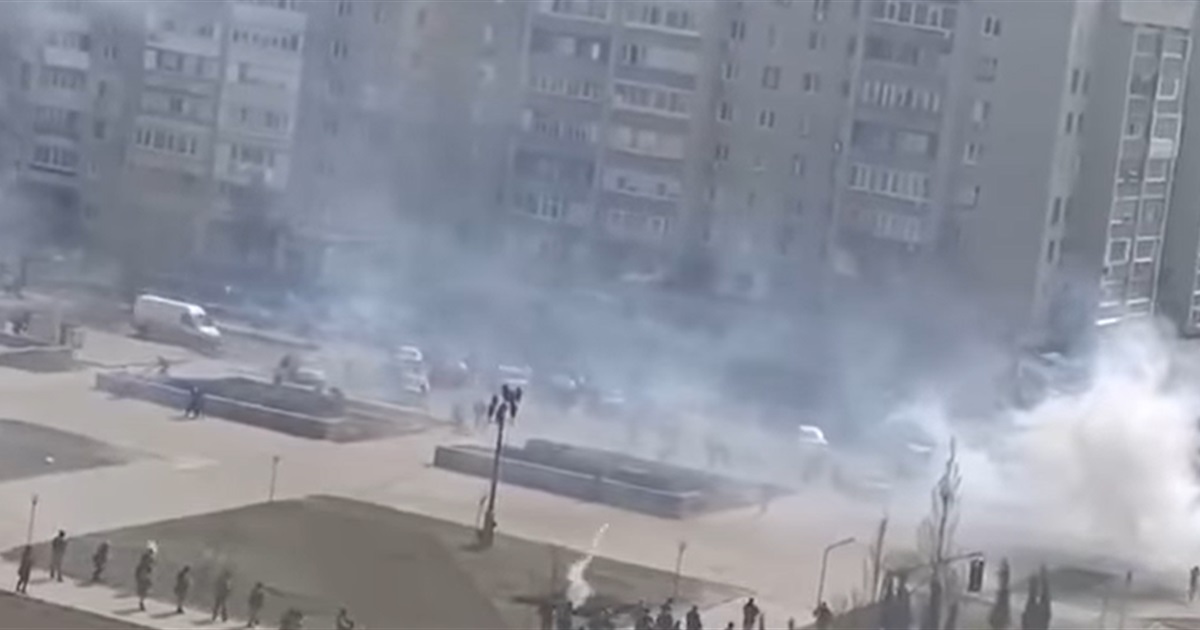 В Енергодарі окупанти розігнали мирну акцію пострілами та світлошумовими гранатами