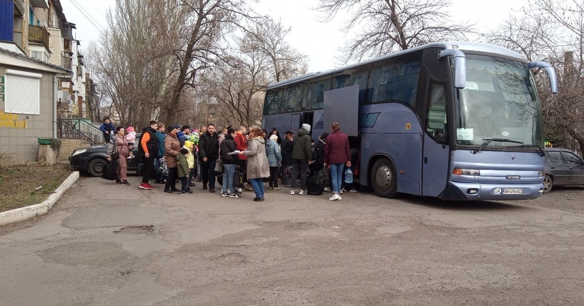 З Торецька евакуювали дітей