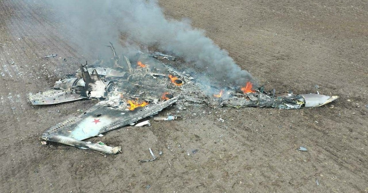 Під Ізюмом збили російський СУ-35 та затримали льотчика. Фото та відео