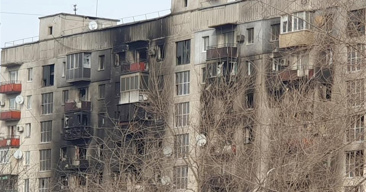 Сєвєродонецьк під щильним обстрілом Росії. Б'ють там, звідки відбувається евакуація