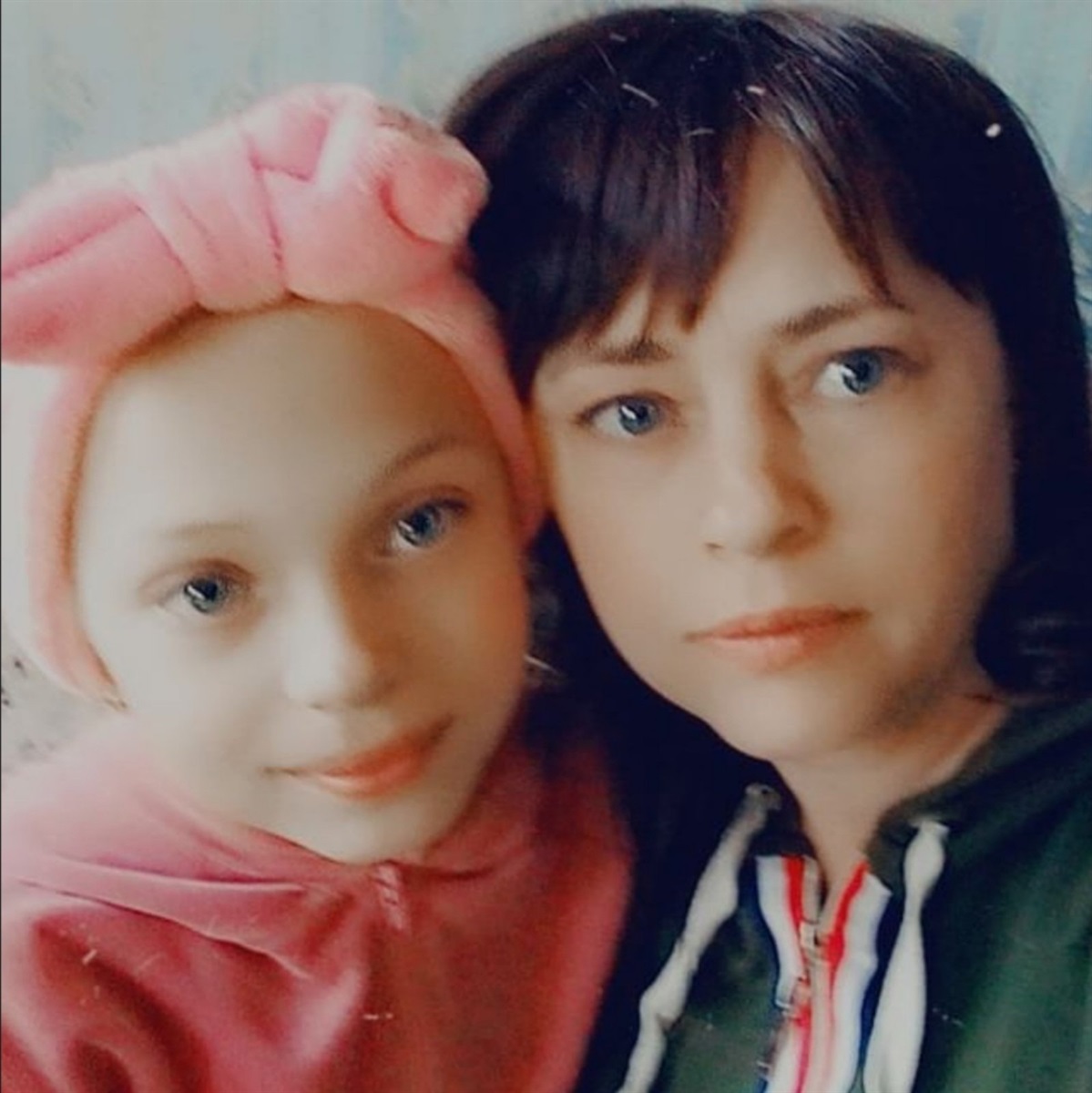 Яна зі своєю матусею Наталією