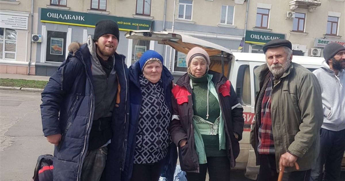 «Всем мира и добра»: эвакуированные попасняне передали приветы родным. Видео