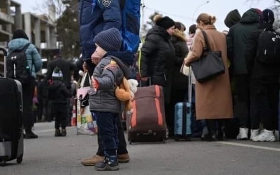 Дістатися Європи українці можуть через Білорусь.