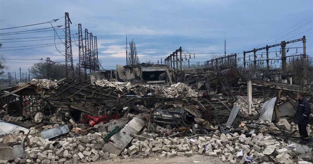 Хроніка обстрілів Дніпропетровщини ворожими ракетами напередодні Великодня: наслідки