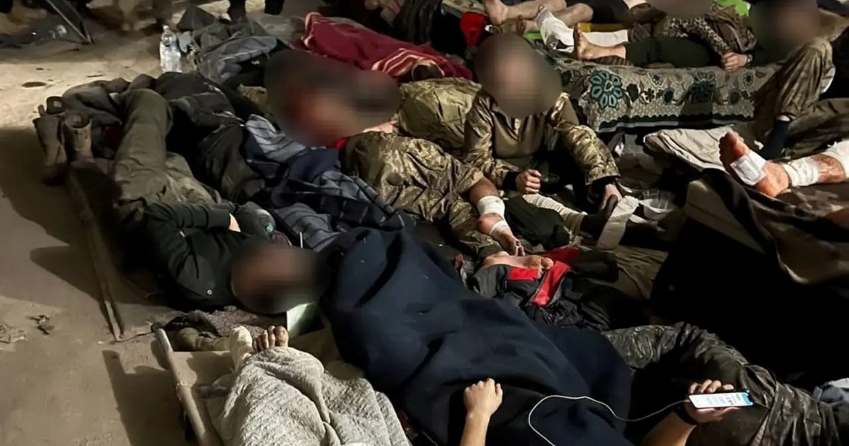 Що відбувається у шпиталі “Азовсталі” в Маріуполі. Повідомлення з пекла російської блокади