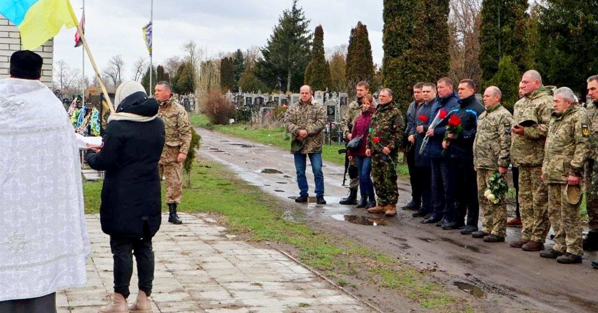 Ви навіки з нами. У Ніжині прощалися із захисниками України