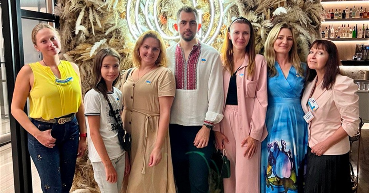 Команда волонтерів у Дубаї вже вп’яте організовує вечерю на підтримку України