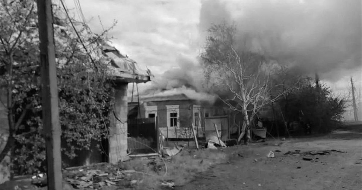 48 часов видели из подвала, как горит жилой дом. Там были люди. Великая Новоселка теперь разрушена