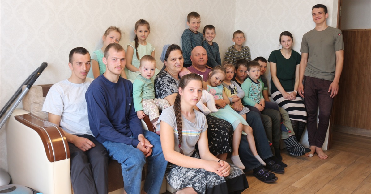 На усе воля Божа: у Росолівцях в подружжя Кухарчуків народилася 19 дитина