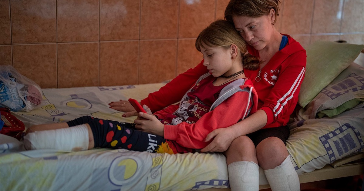 Я просто дуже хочу бігати. 11-річна дівчинка та її мама втратили кінцівки на вокзалі Краматорська