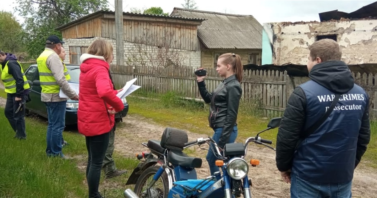 Експерти з Києва побували на Сновщині, що постраждала від обстрілів російських окупантів