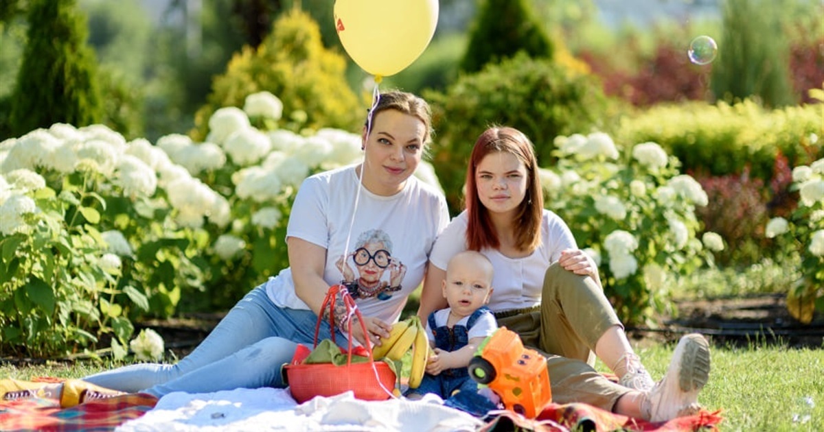 Донька сказала: "Мамо, почалася війна". Я вивезла дітей — а за два тижні в квартиру влучив снаряд
