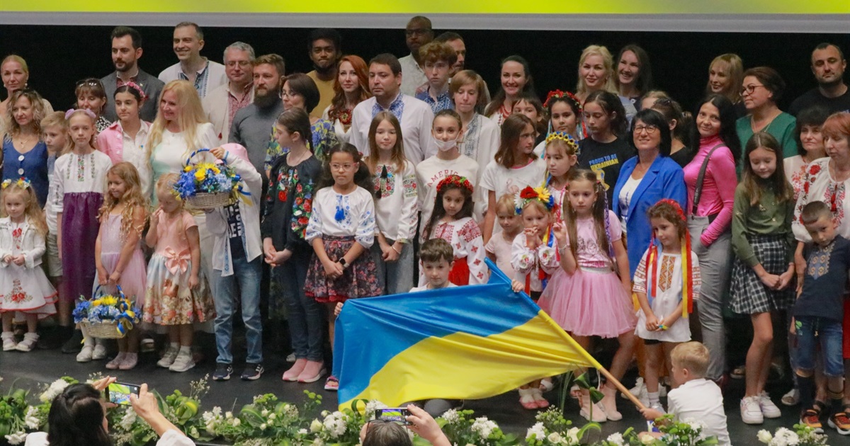 Українські діти показали свої таланти на заході до Міжнародного дня захисту дітей у Дубаї