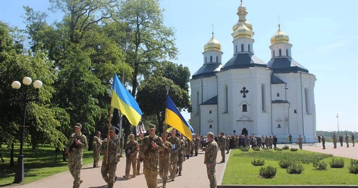 У Чернігові попрощалися з двома захисниками