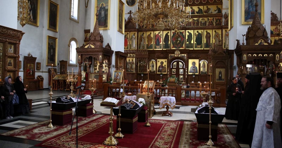 Обстрел Святогорской Лавры. Монахов хоронили в день, когда Святогорск продолжали обстреливать