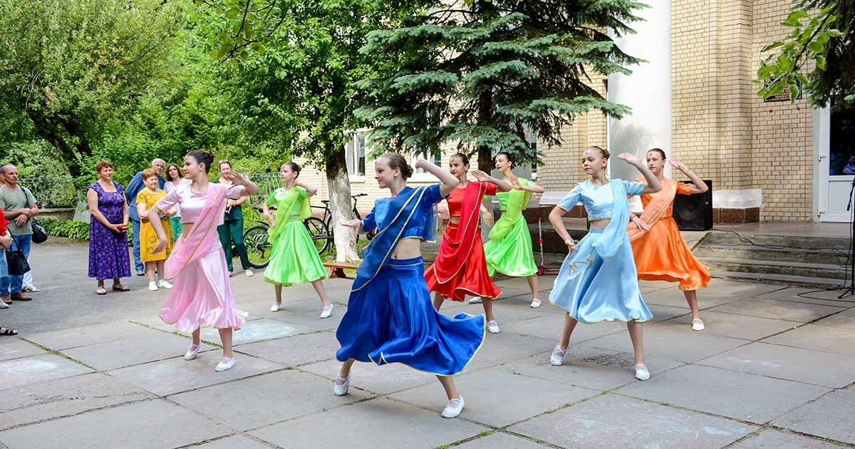 У Кагарлицькому центрі творчості звітували концертом його вихованці та викладачі
