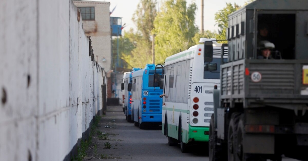Что известно о тюрьме в Еленовке, где содержат бойцов с \"Азовстали\" и ...