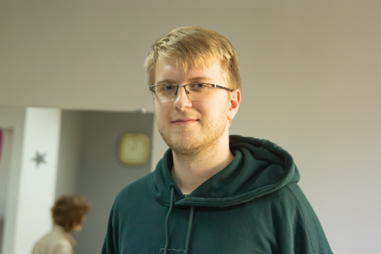 волонтер