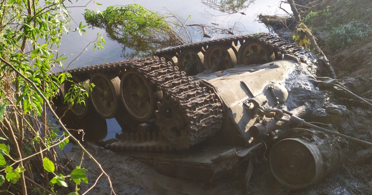 П'ятеро російських танкістів везли смерть на Чернігівщину, натомість стали "добривом" для риб