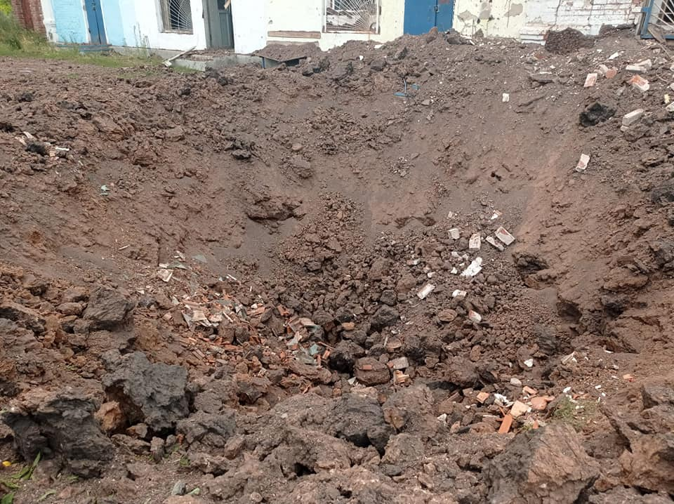 Вирва від ракетного удару біля крамниці в Нью-Йорку