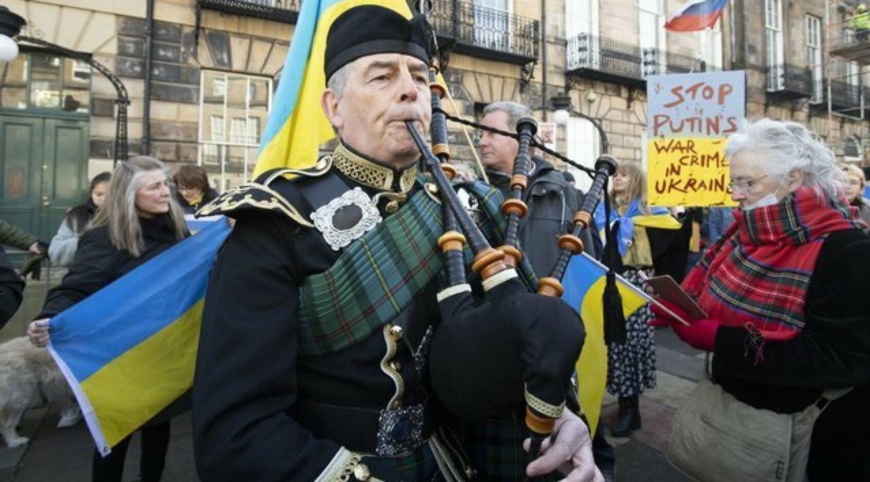 Шотландець на мітингу в підтримку України