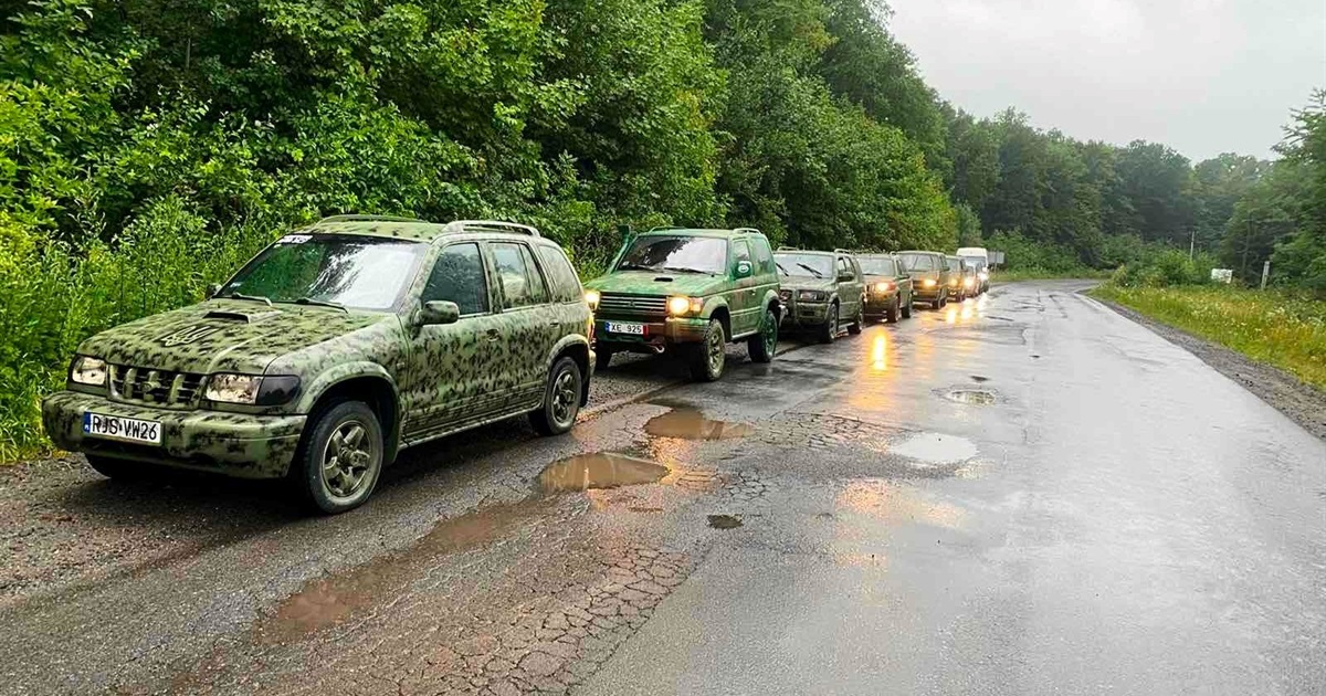 Вісім автомобілів уже в дорозі до воїнів з Чортківщини, що боронять Україну від російського окупанта