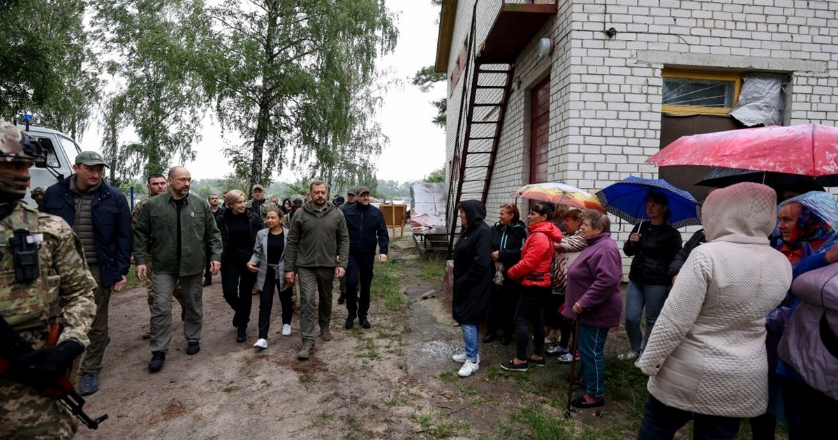 Як відновлюється села Чернігівщини після бойових дій побачив Прем’єр-міністр Денис Шмигаль