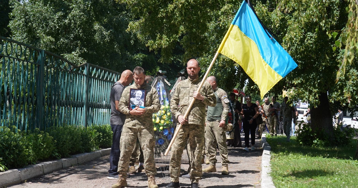 У Переяславі поховали В’ячеслава Нікітенка. За тиждень до загибелі він виніс із поля бою побратима
