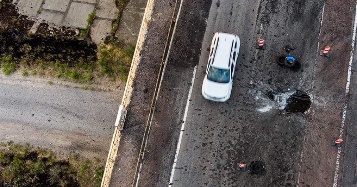 Понтонна переправа замість Антонівського мосту: окупанти розробляють шляхи відходу з Херсону