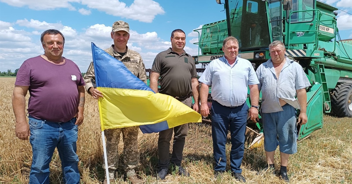 У Волноваському районі горіло сільськогосподарське підприємство. Фото