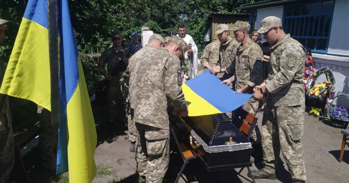 У Шпендівці провели в останню путь воїна Анатолія Вєтрова. Він загинув під Дружківкою