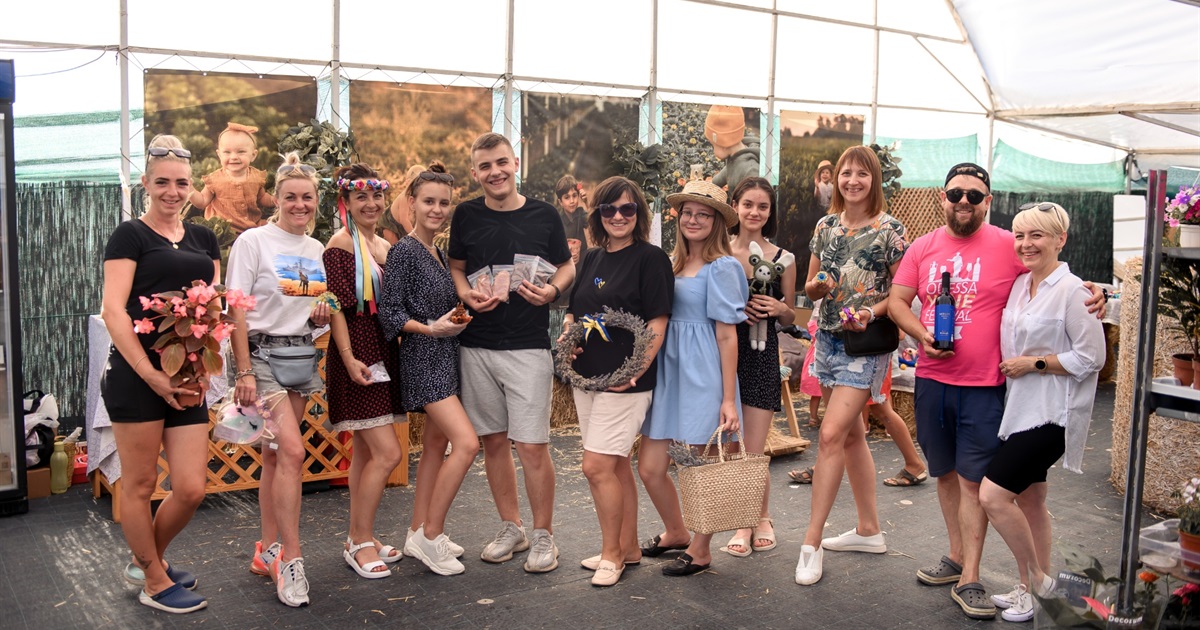 Благодійний ярмарок: на Одещині продають крафтову продукцію, щоб підтримати армію