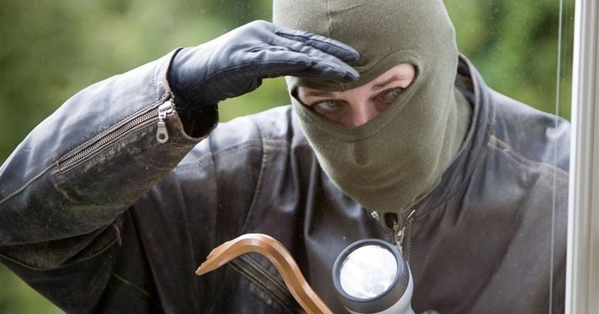 У так званій “днр” офіційно дозволили заходити у чужі домівки без дозволу господарів