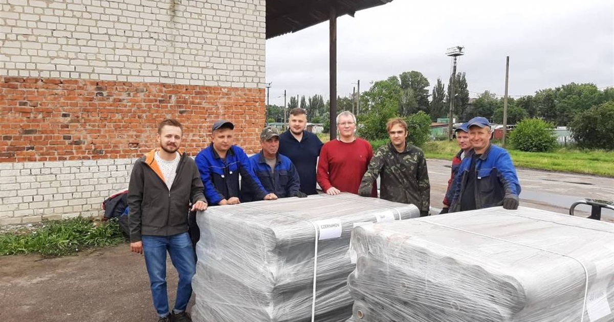 Відбудуємо Чернігів разом! Польська плівка для ремонтних робіт вже у чернігівських комунальників