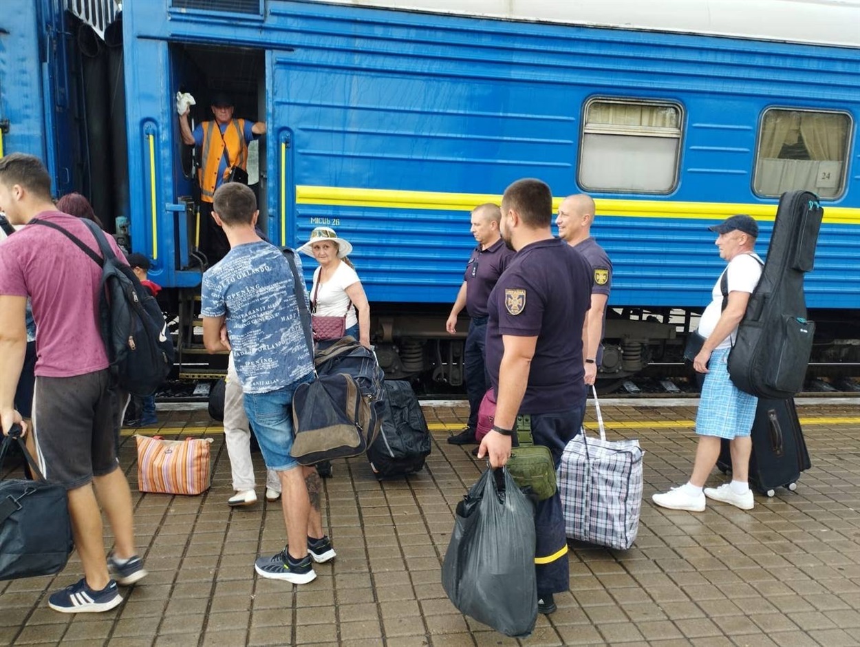 Евакуаційні потяги для жителів Донбасу