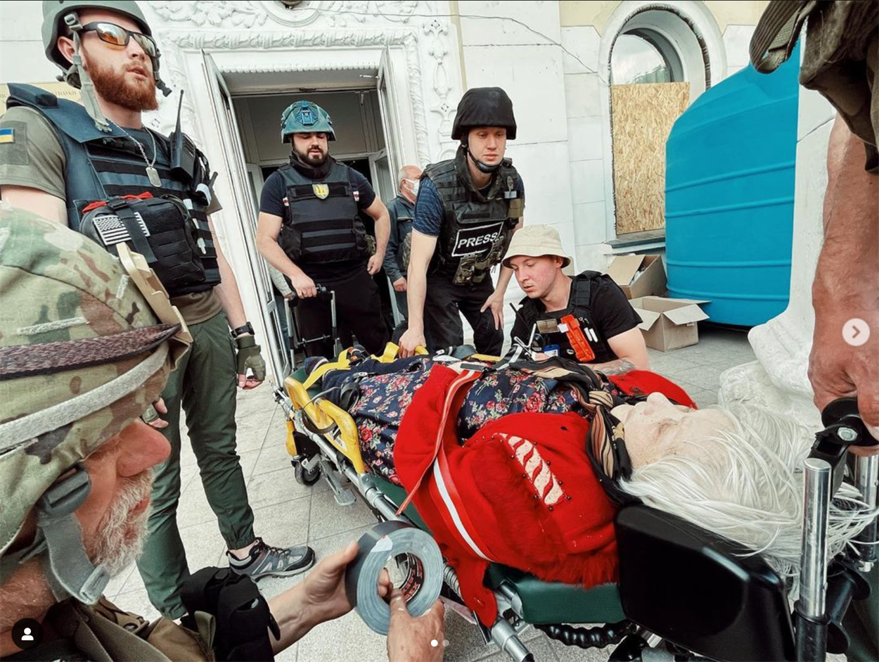 Волонтерська місія БАЗА UA на Донбас