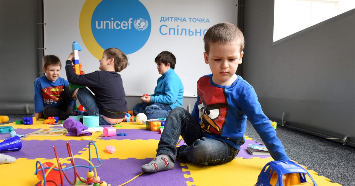 Денежная помощь украинцам от ЮНИСЕФ. Международная организация приостановила прием заявок