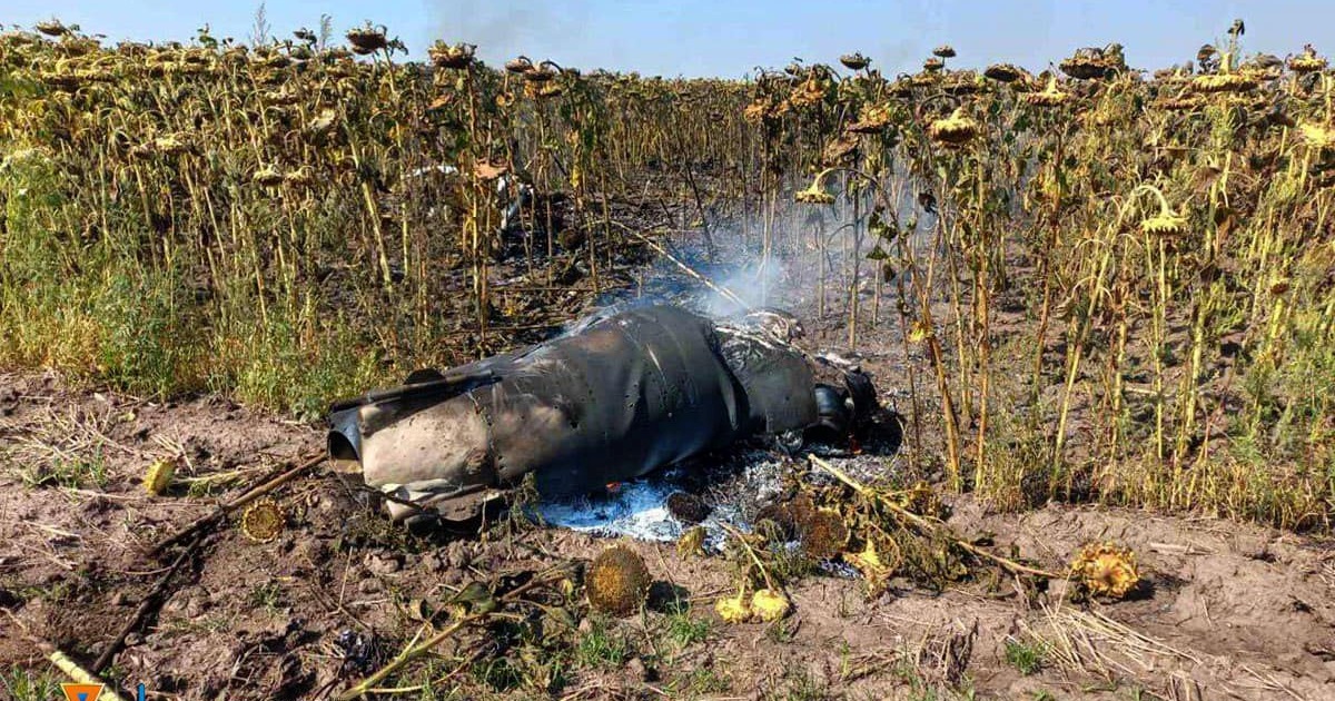У трьох районах Дніпропетровщини знайдено уламки збитих вранці ракет типу «Калібр»