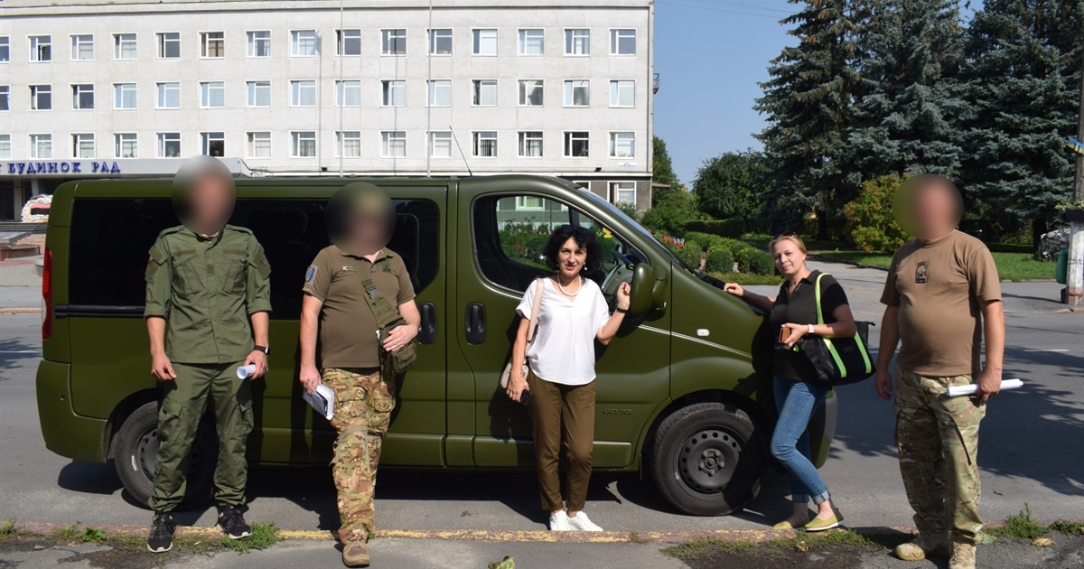 Флешмоб "Тридцятка для трицятки", аукціони та багато іншого: волонтери придбали автівку для 30 ОМБр